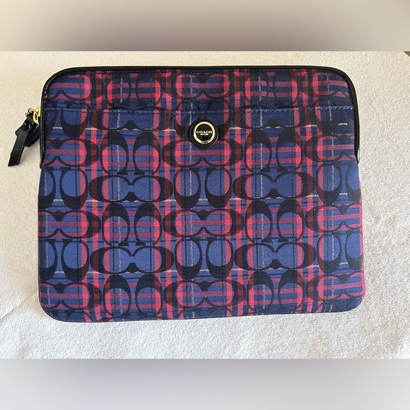 EUC Coach Laptop iPad Padded Case - Signature C - Stylish Tech Protection - Picture 1 of 7